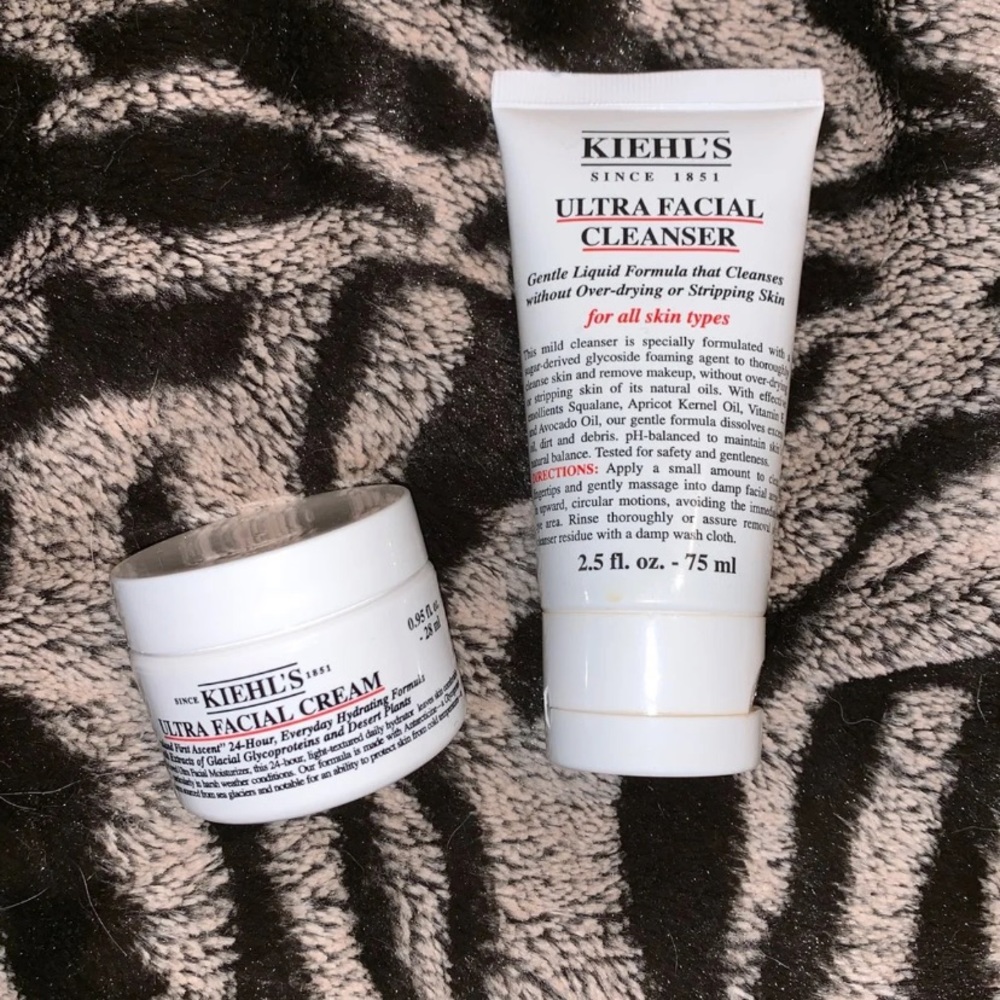 Kiehls cleaner & moisturizer duo